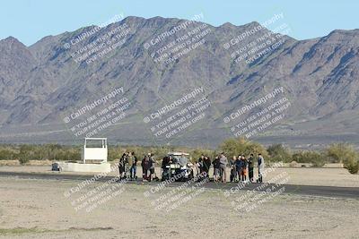 media/Jan-15-2026-Racers Edge (Thu) [[dfebeb70ab]]/1-Around the Pits-Track Walk/